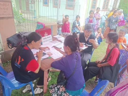 Food Distribution in Taungoo Photo 3