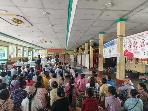 Food Distribution in Taungoo Photo 4